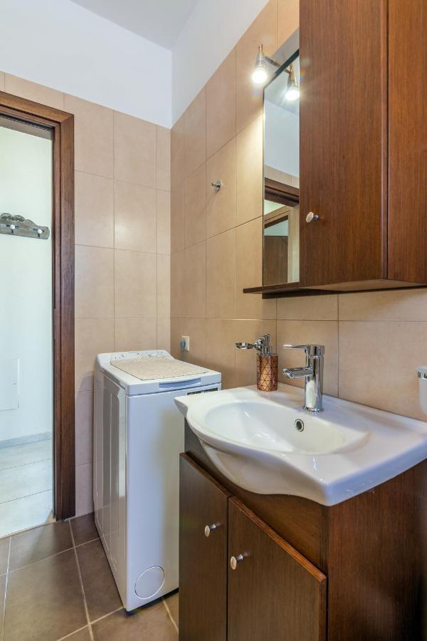Bright & Modern With View Iraklion